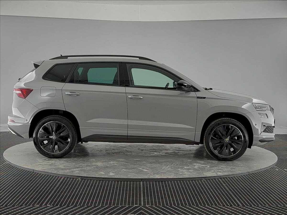 Škoda Karoq SUV / Terénní 1,5 l 110 kw
