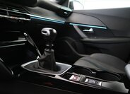 Peugeot 2008 SUV 1,2 l 96 kw