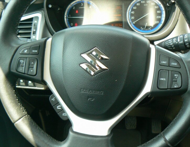 Suzuki SX4 S-Cross 13