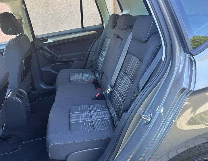 Volkswagen Golf Sportsvan 17