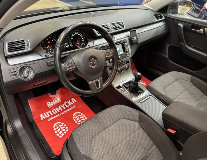 Volkswagen Passat Kombi 2,0 l 103 kw