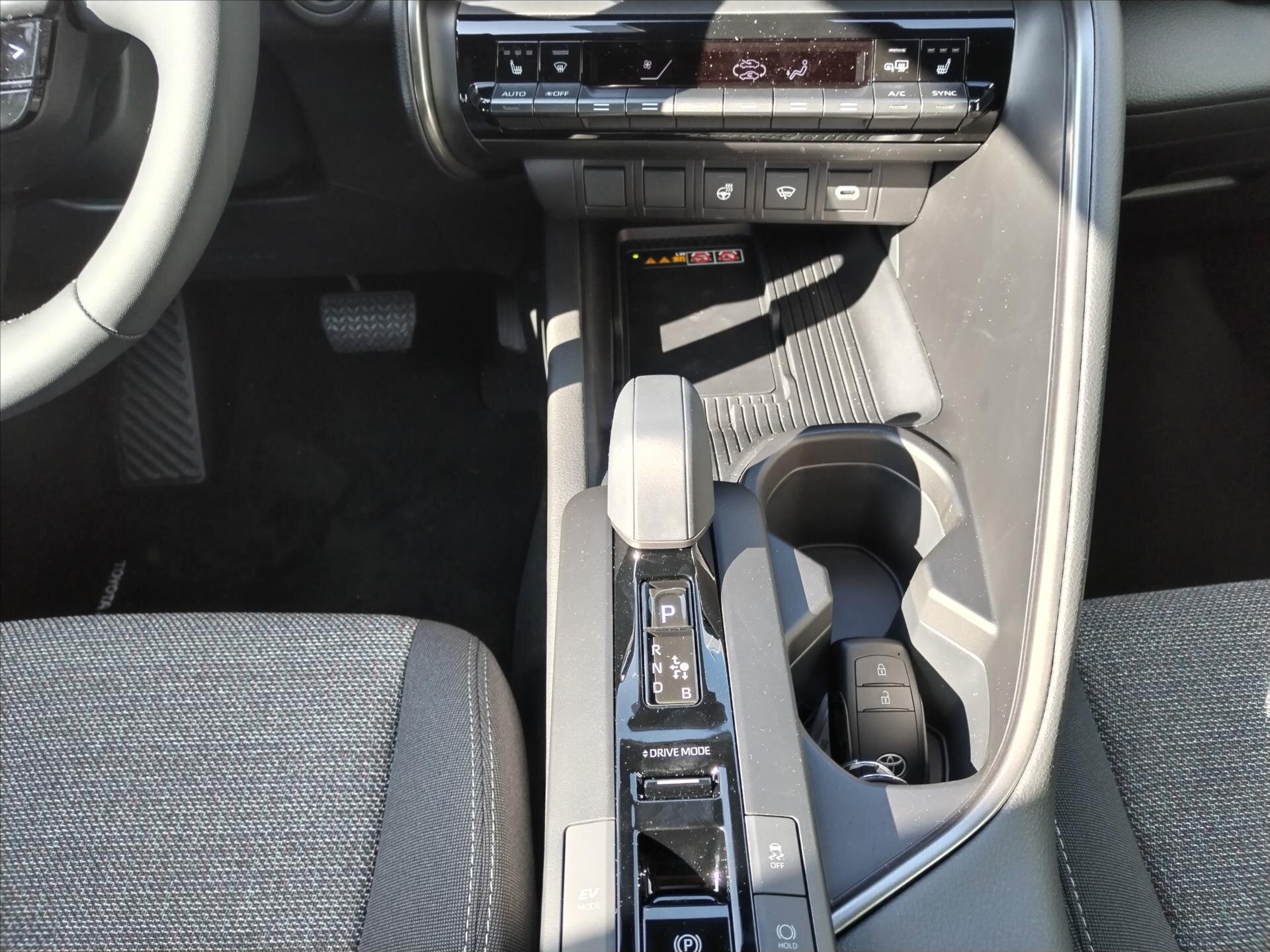 Toyota C-HR CUV / Crossover 0,0 103 kw