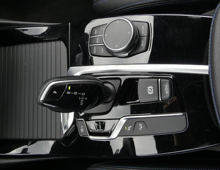 BMW X3 SUV / Terénní 2,0 l 140 kw