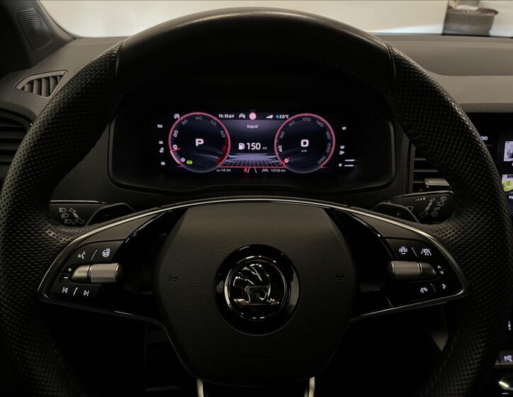 Škoda Karoq SUV 1,5 l 110 kw