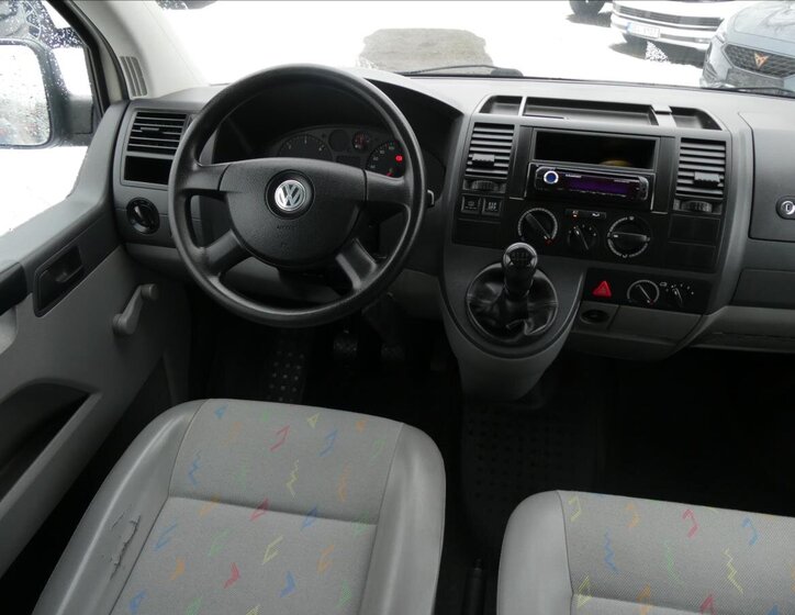 Volkswagen Transporter 24