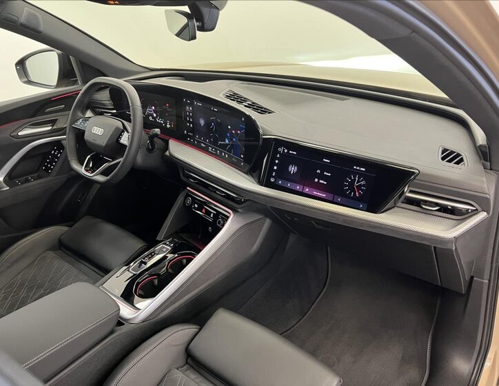 Audi Q5 SUV 2,0 l 150 kw