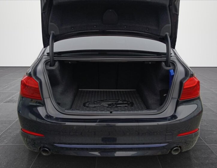 BMW Řada 5 Sedan 2,0 l 135 kw