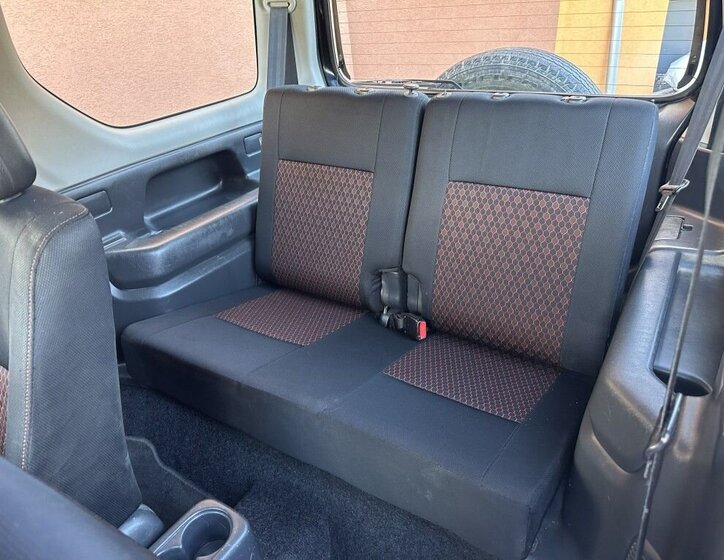 Suzuki Jimny SUV / Terénní 1,3 l 63 kw