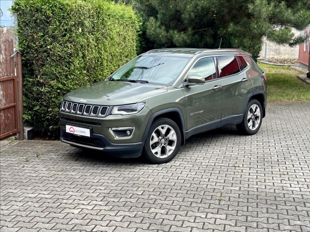Jeep Compass SUV 1,4 l 103 kw