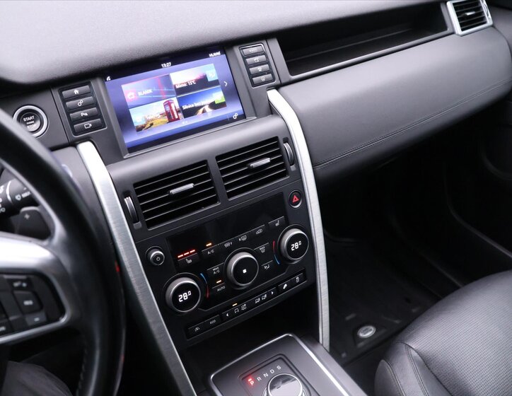 Land Rover Discovery Sport 25