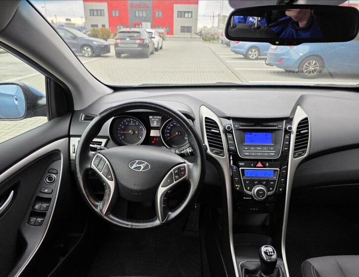 Hyundai i30 14