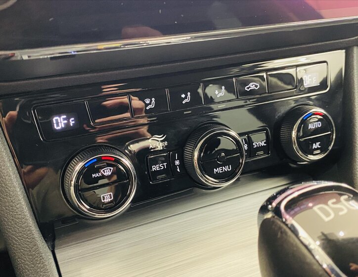 Škoda Superb Liftback 1,5 l 110 kw