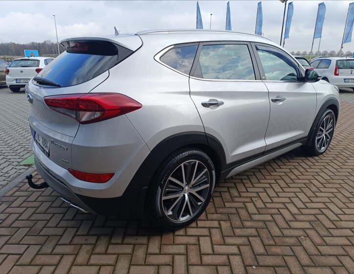 Hyundai Tucson SUV / Terénní 2,0 l 100 kw