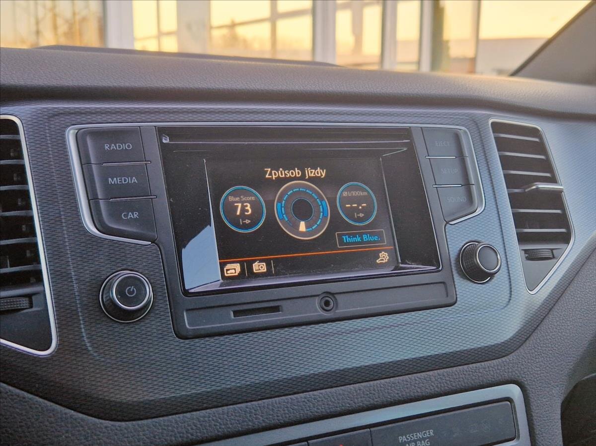 Volkswagen Golf Sportsvan Kombi 1,2 l 81 kw