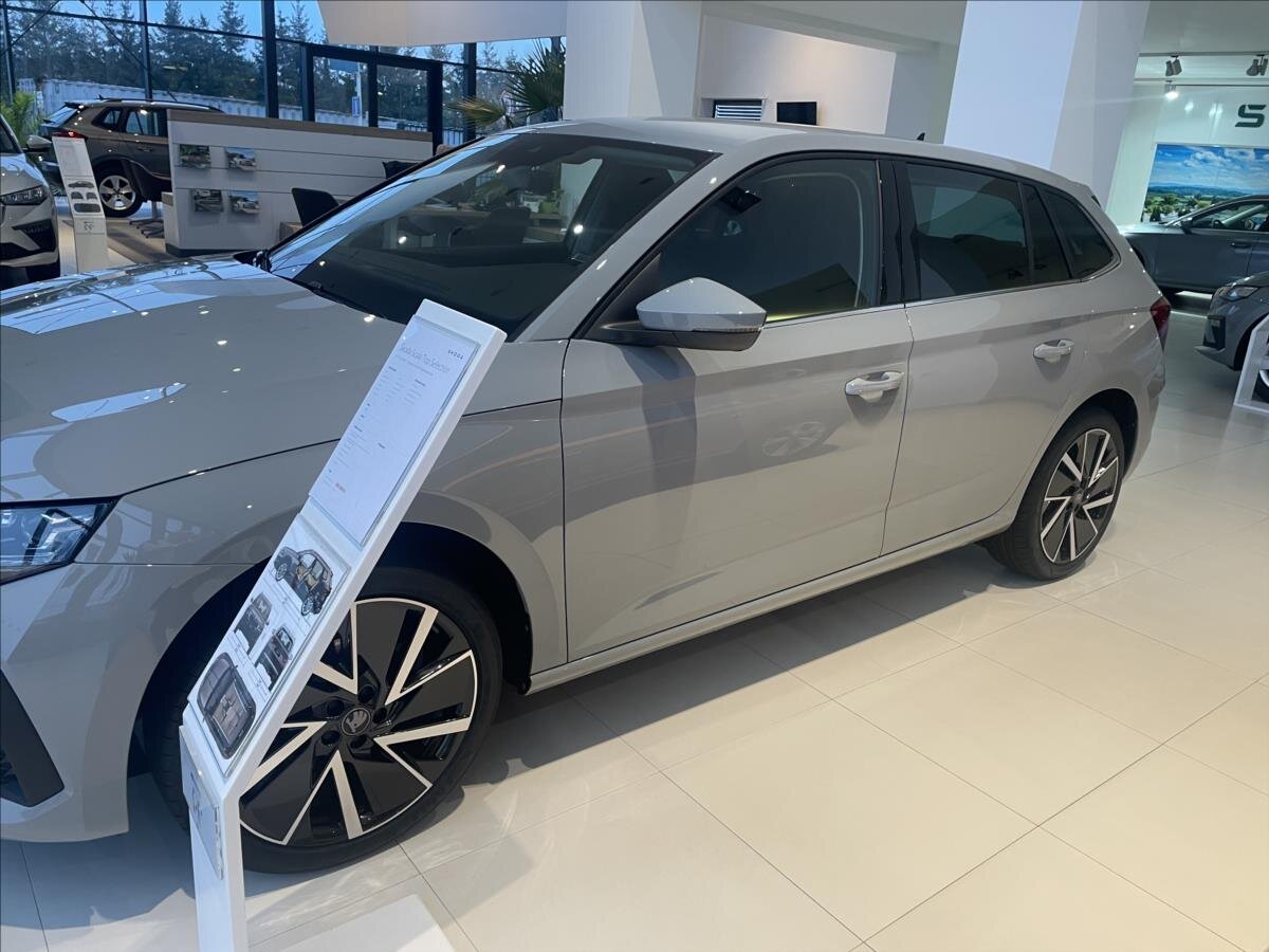 Škoda Scala Hatchback 1,5 l 0