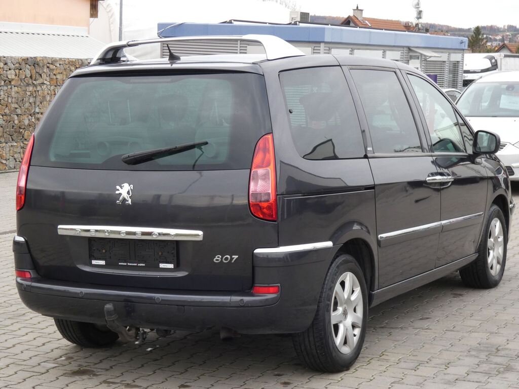 Peugeot 807