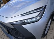 Toyota C-HR SUV / Terénní 1,8 l 72 kw