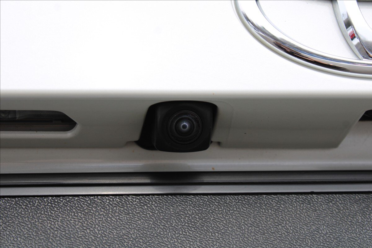 Toyota RAV4 SUV 2,0 l 129 kw