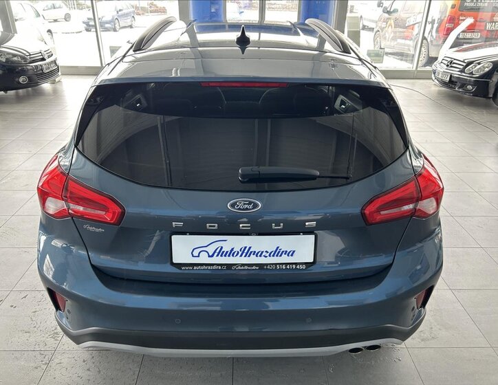 Ford Focus Hatchback 999,0 92 kw