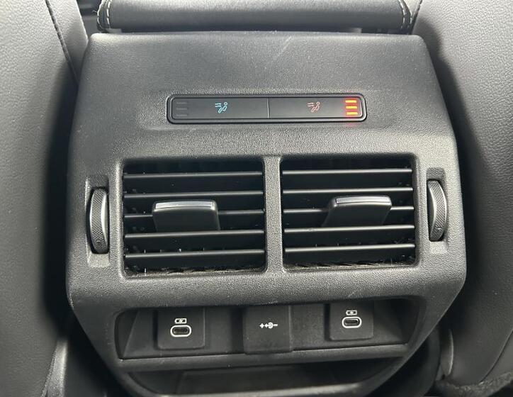 Land Rover Discovery Sport 22