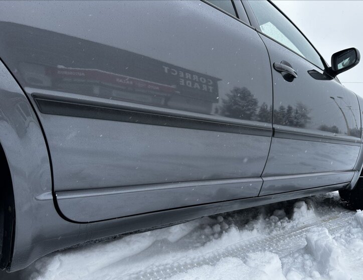 Škoda Superb Sedan 2,0 l 103 kw