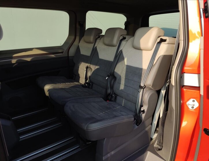 Volkswagen Multivan MPV 2,0 l 110 kw