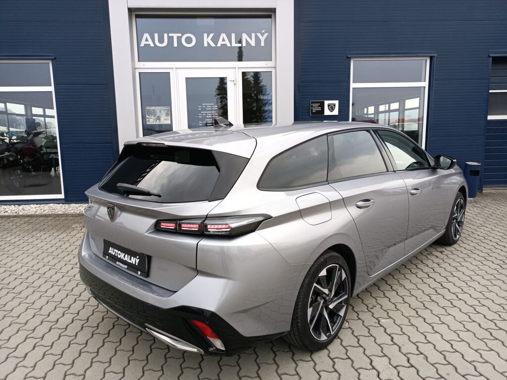 Peugeot 308 Kombi 1,2 l 96 kw