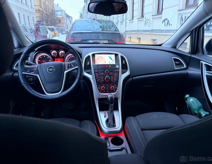 Opel Astra Kombi 0,0 160 kw