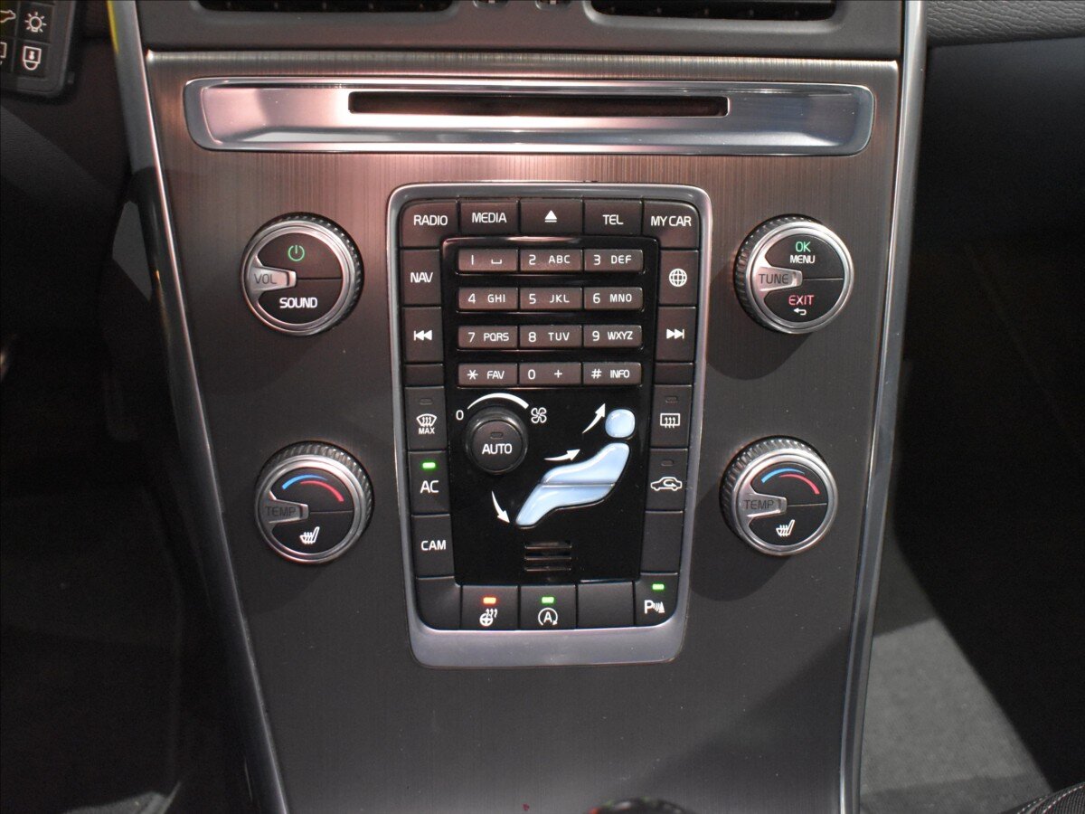 Volvo XC60 SUV 2,0 l 100 kw