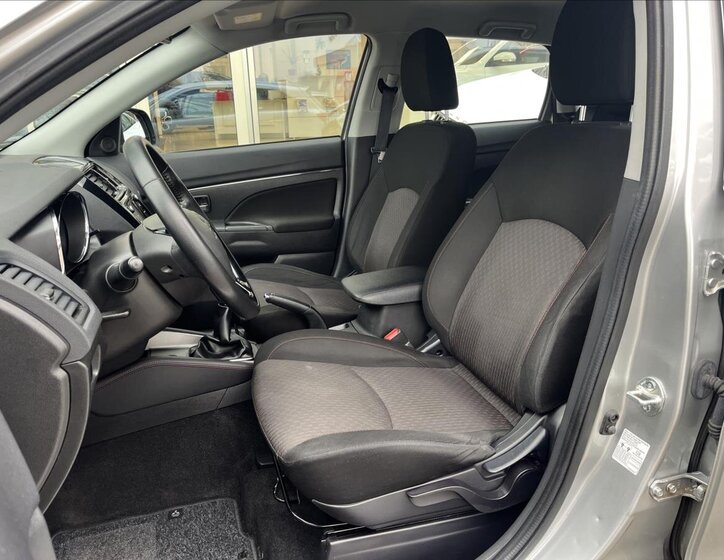 Mitsubishi ASX SUV / Terénní 1,6 l 86 kw