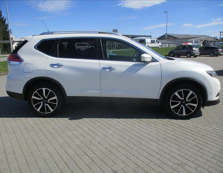 Nissan X-Trail 5