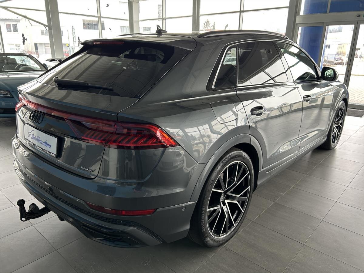 Audi Q8 SUV / Terénní 3,0 l 250 kw