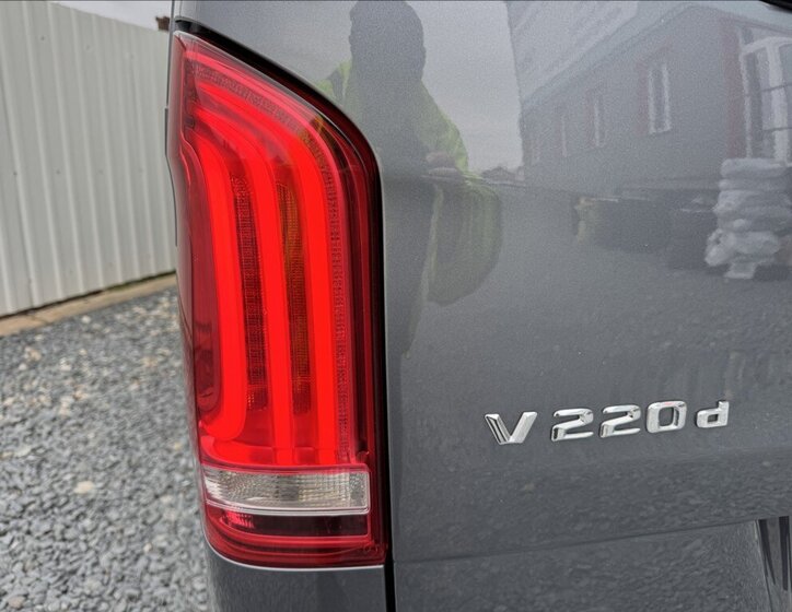 Mercedes-Benz Třídy V Kombi 2,1 l 120 kw