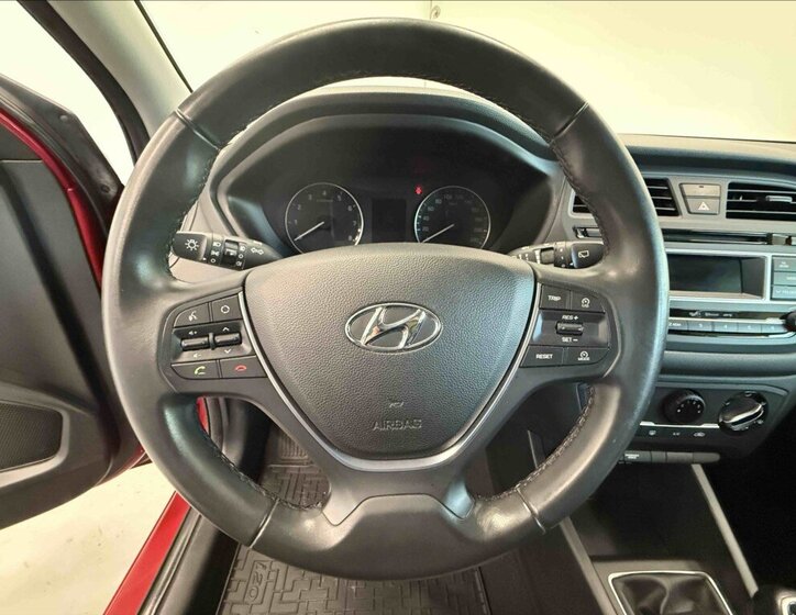 Hyundai i20 Hatchback 1,4 l 73 kw