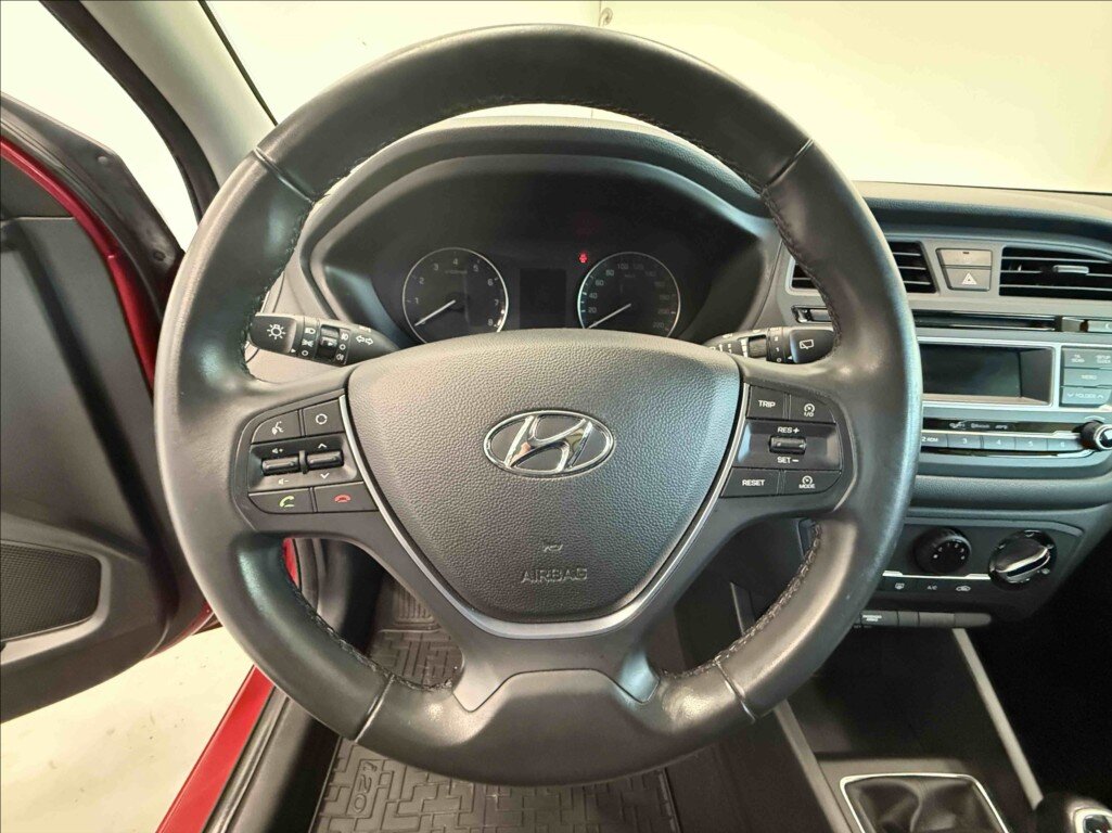 Hyundai i20 Hatchback 1,4 l 73 kw