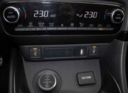 Toyota Yaris Hatchback 1,6 l 192 kw