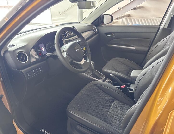 Suzuki Vitara SUV / Terénní 1,4 l 81 kw