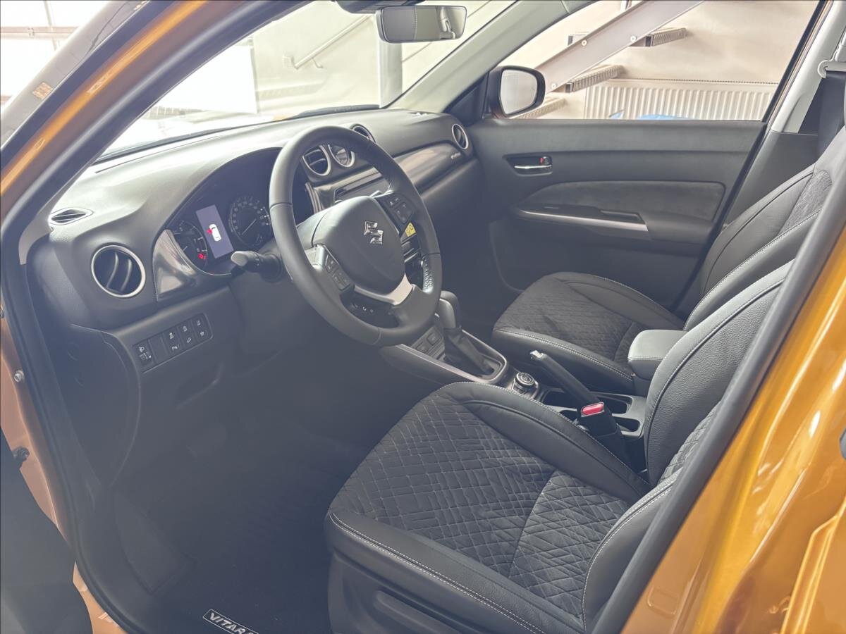 Suzuki Vitara SUV / Terénní 1,4 l 81 kw