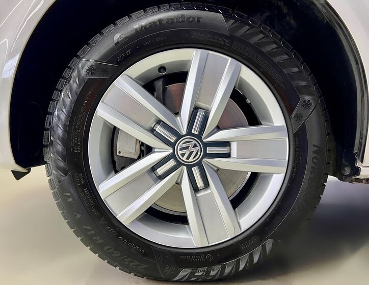 Volkswagen Multivan 9