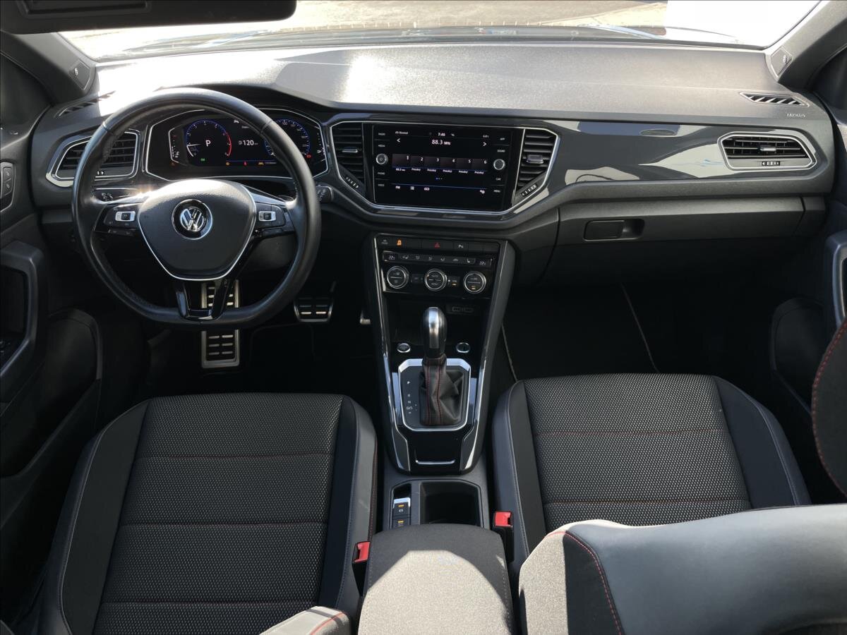 Volkswagen T-Roc SUV / Terénní 1,5 l 110 kw