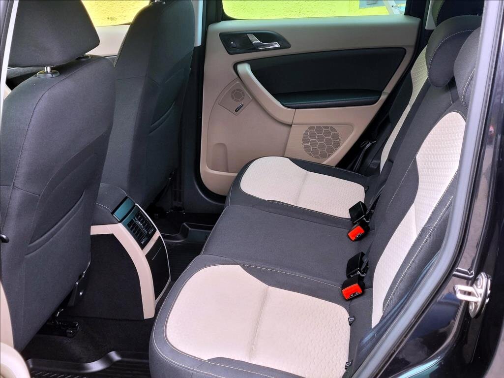 Škoda Yeti SUV / Terénní 1,8 l 118 kw