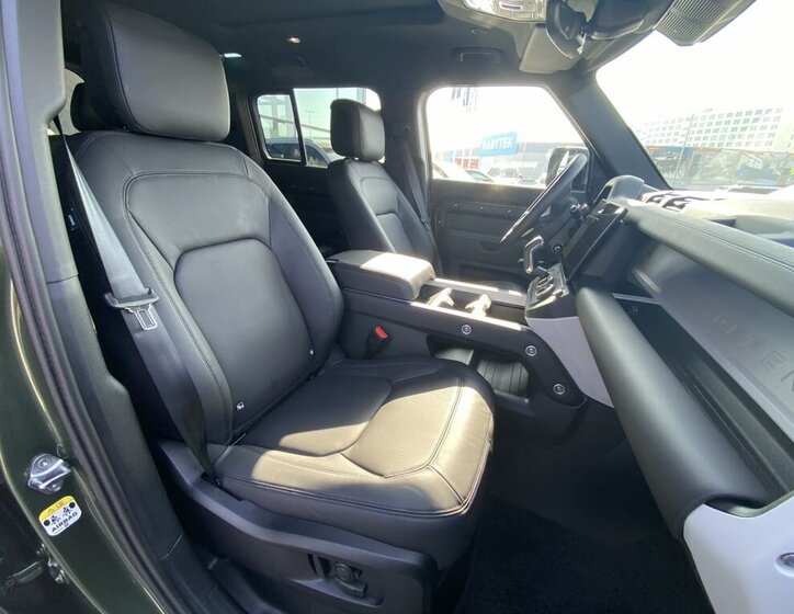Land Rover Defender SUV / Terénní 3,0 l 258 kw