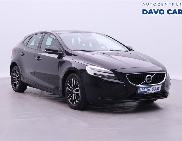 Volvo V40 1