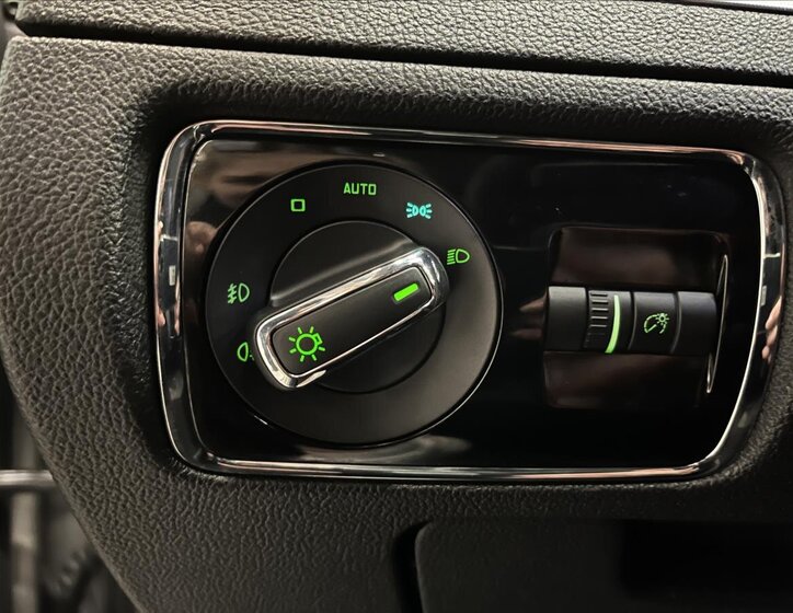 Škoda Superb Liftback 2,0 l 103 kw