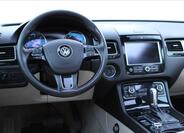 Volkswagen Touareg 16
