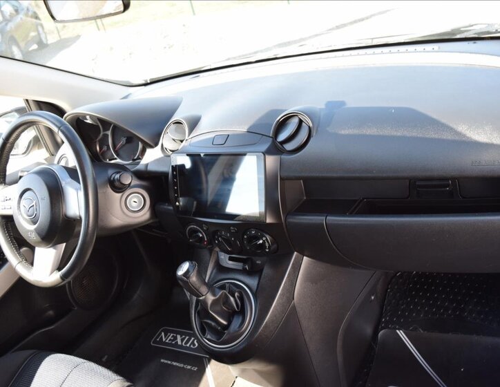 Mazda 2 Hatchback 1,3 l 55 kw