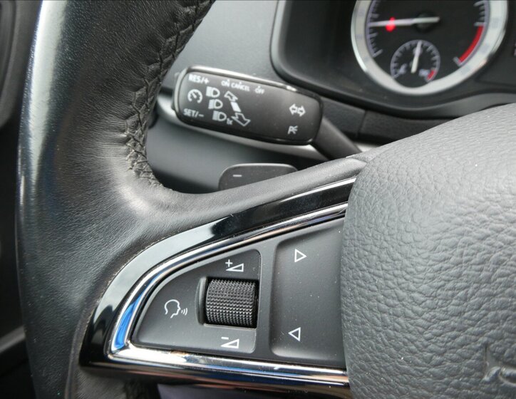 Škoda Karoq SUV / Terénní 2,0 l 110 kw