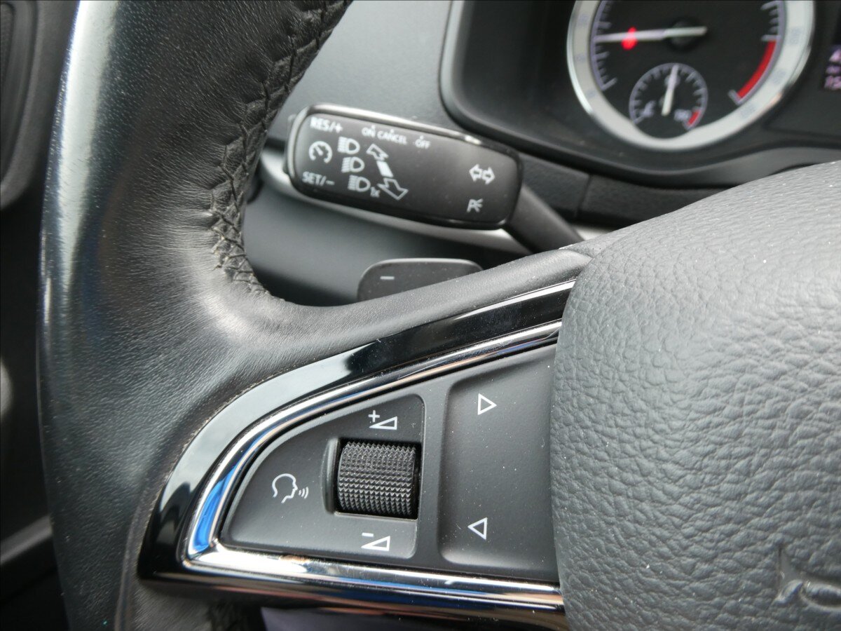 Škoda Karoq SUV / Terénní 2,0 l 110 kw