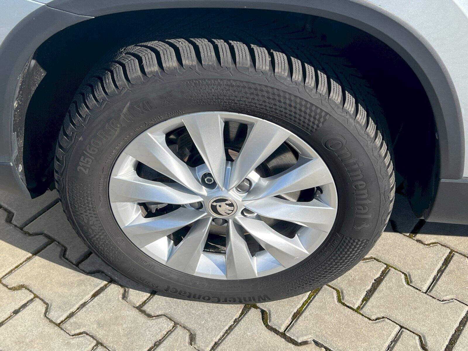 Škoda Karoq SUV / Terénní 1,5 l 110 kw