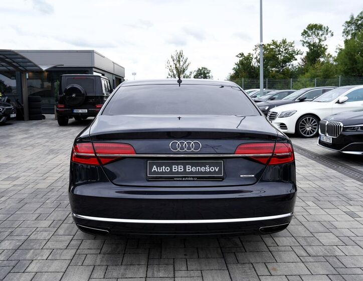 Audi A8 5